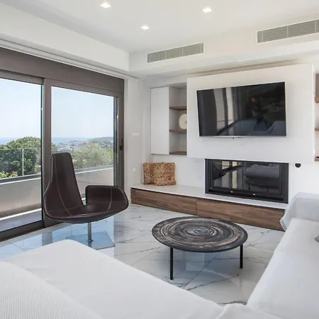 Aetheria Luxury Vila Kalithies
